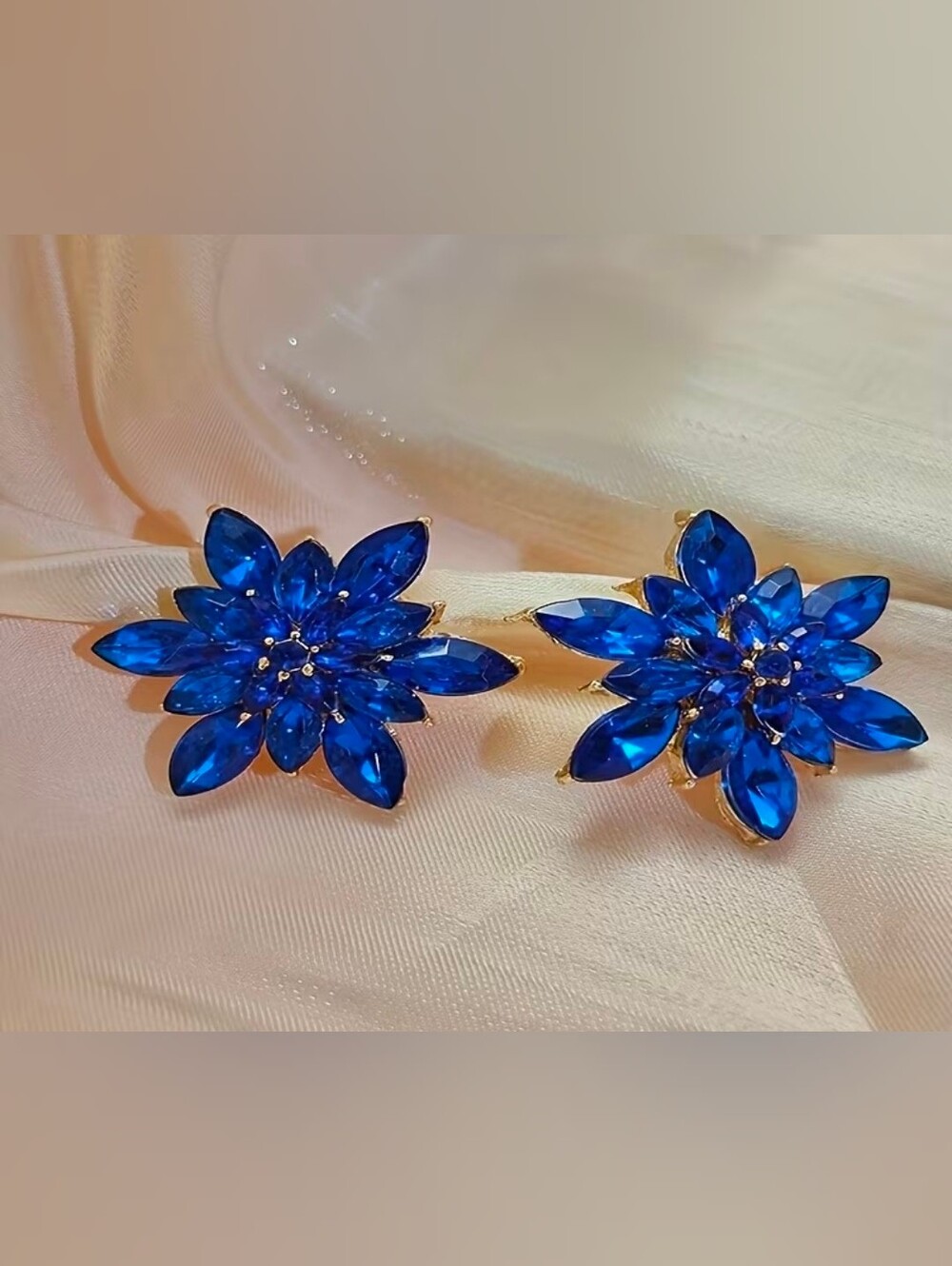$8 Each Or Bundle 5/$20 Blue Crystal Flower Earrings